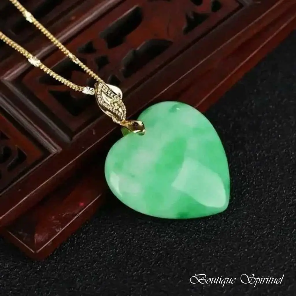 pendentif cœur de jade