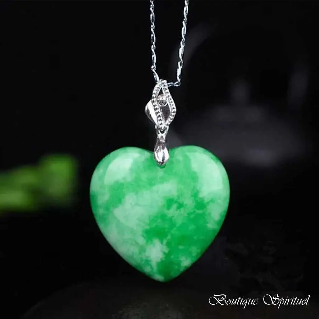 pendentif cœur de jade