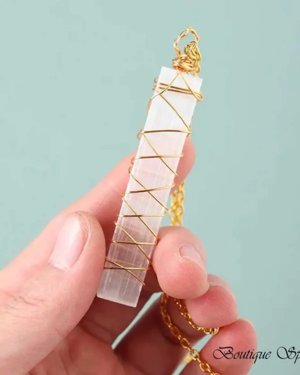 pendentif en sélénite